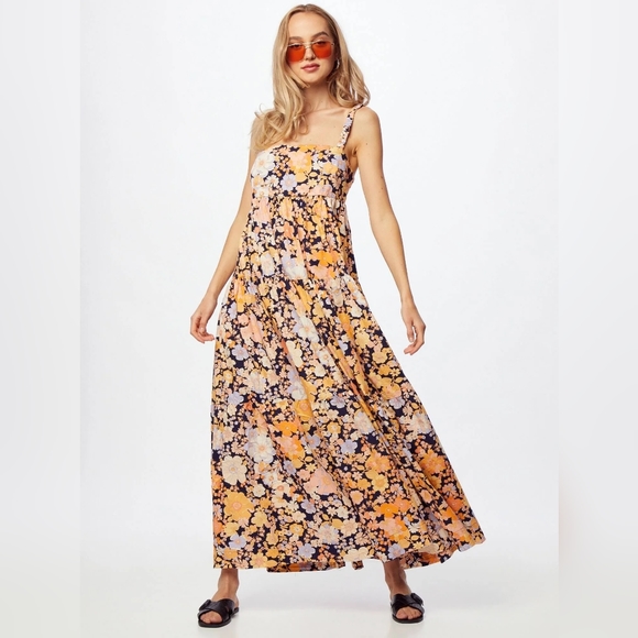 Free People Dresses & Skirts - Free People Park Slope Floral Maxi Dress in Dark Combo, size L